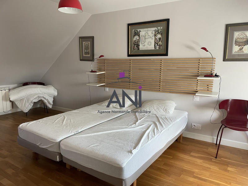 Maison - 102 m² - 4 pièces