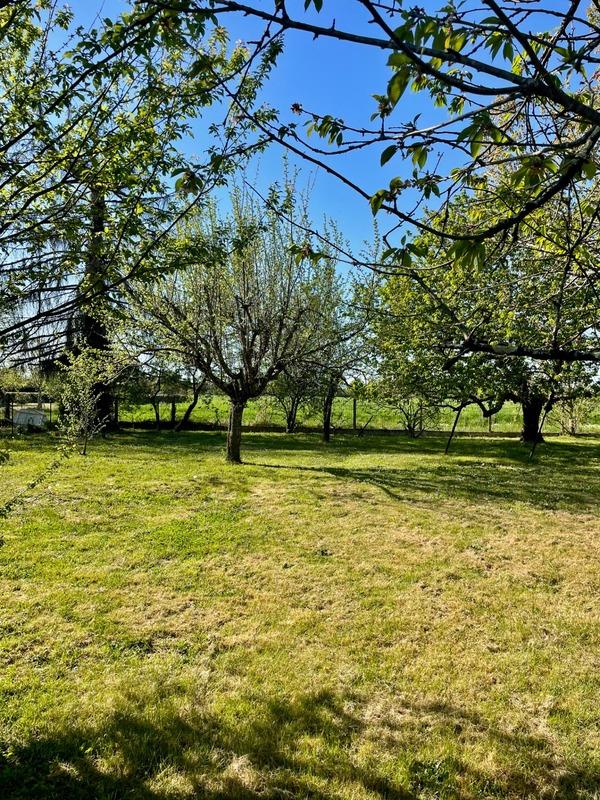 Terrain constructible - 820 m²