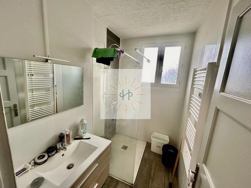 Appartement - 75 m² - 5 pièces