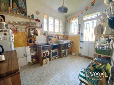 Maison - 95 m² - 5 pièces