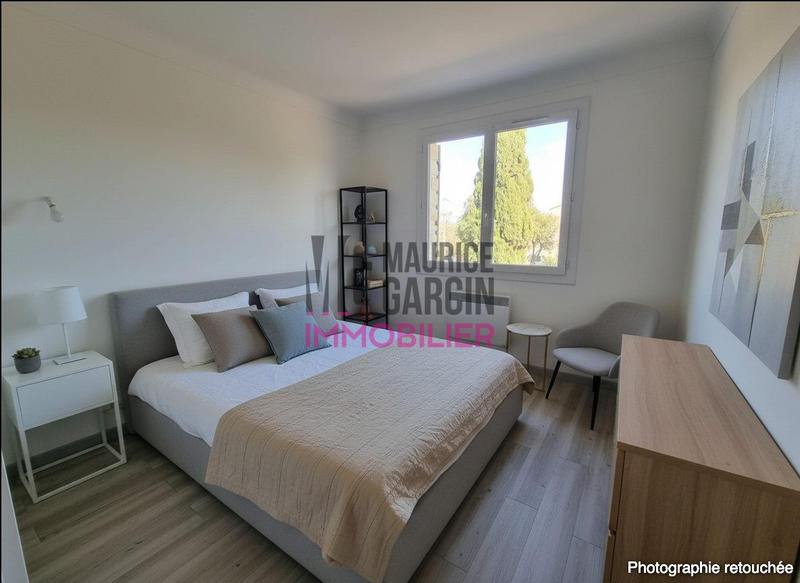 Maison - 210 m² - 8 pièces