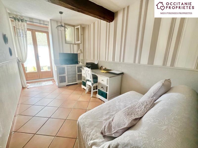 Propriété - 153 m² - 7 pièces