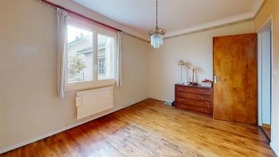 Maison - 158 m² - 7 pièces