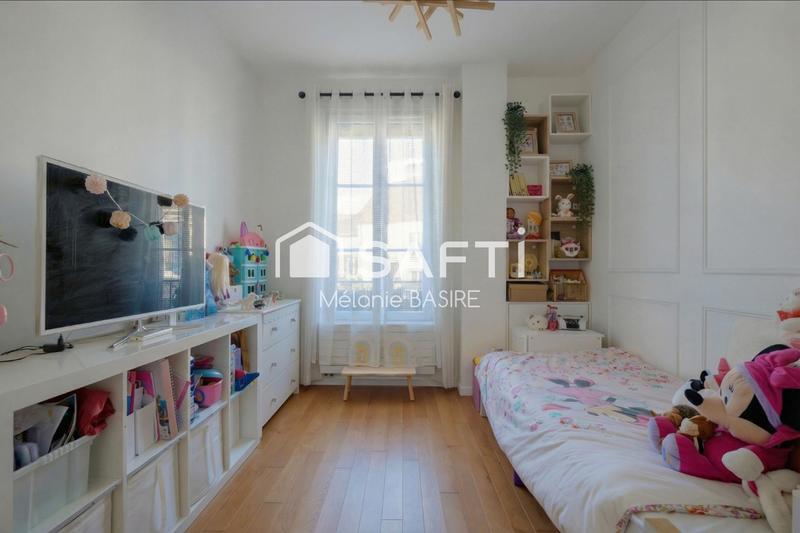 Maison - 95 m² - 5 pièces