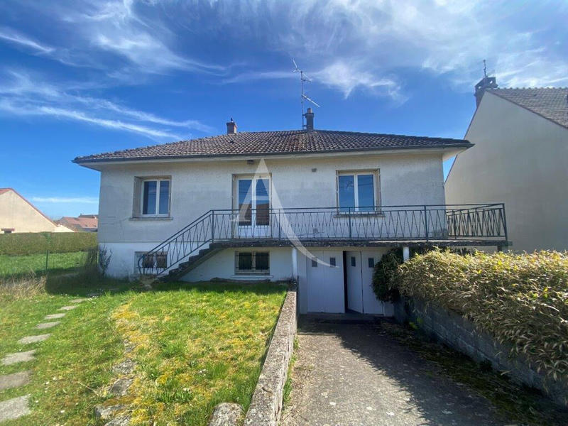 Maison - 95 m² - 5 pièces