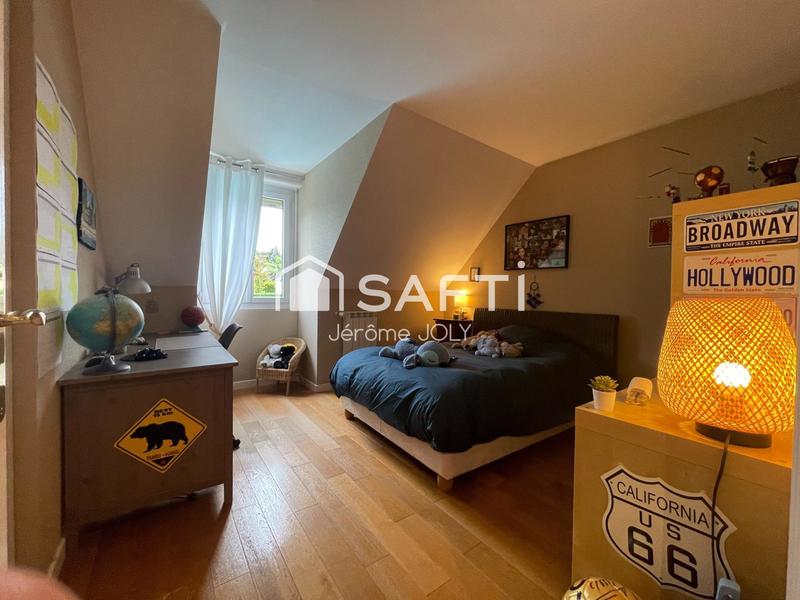 Maison - 256 m² - 9 pièces