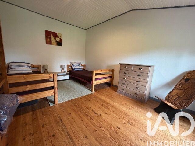 Maison - 224 m² - 7 pièces