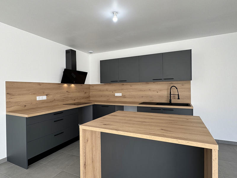 Maison - 83 m² - 4 pièces