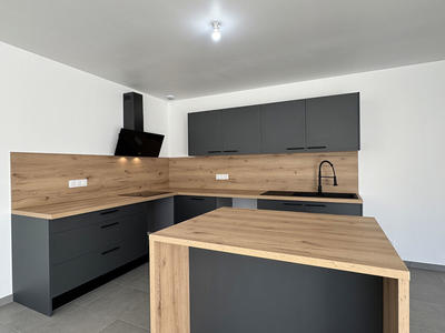 Maison - 83 m² - 4 pièces