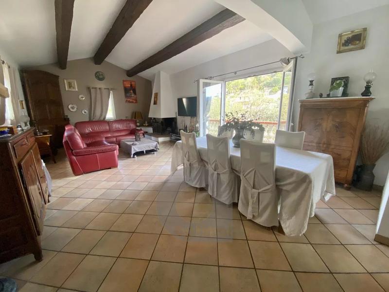 Maison de ville - 210 m² - 7 pièces