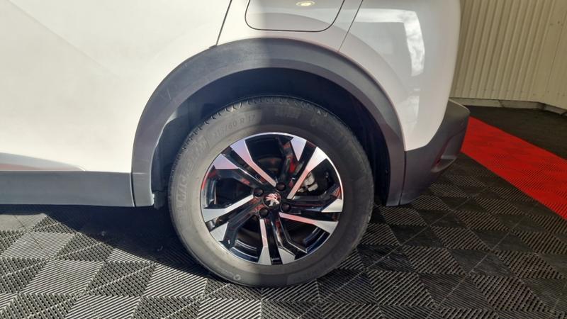 Peugeot 2008 bluehdi 130 ss eat8 allure business