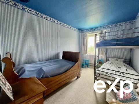 Maison - 148 m² - 9 pièces