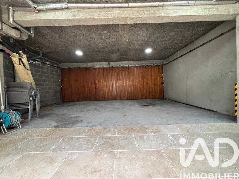 Maison - 309 m² - 11 pièces