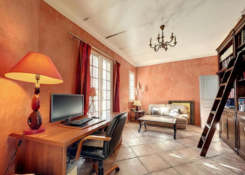 Villa - 210 m² - 7 pièces