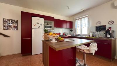 Maison - 94 m² - 4 pièces