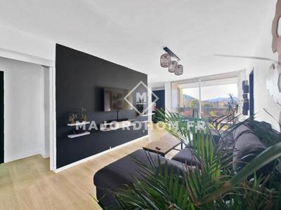 Appartement - 77 m² - 4 pièces