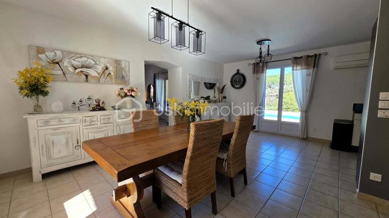 Villa - 112 m² - 4 pièces