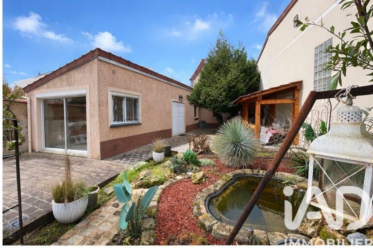 Maison - 100 m² - 5 pièces