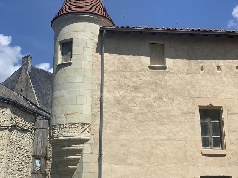 Maison de ville - 150 m² - 9 pièces