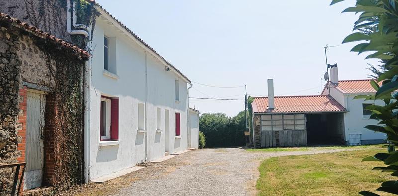 Maison - 141 m² - 8 pièces