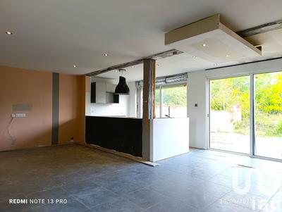 Maison - 97 m² - 6 pièces