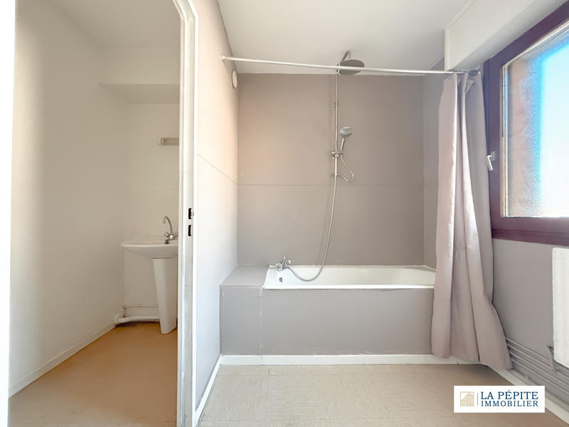 Appartement - 97 m² - 3 pièces