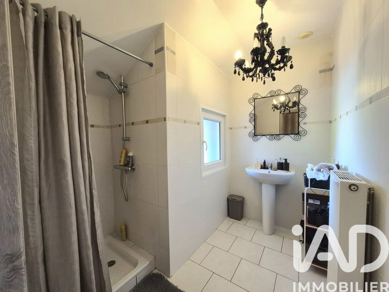 Maison - 122 m² - 5 pièces