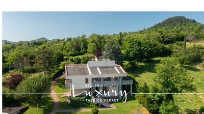 Maison d'architecte - 237 m² - 10 pièces