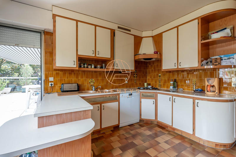 Appartement - 157 m² - 5 pièces