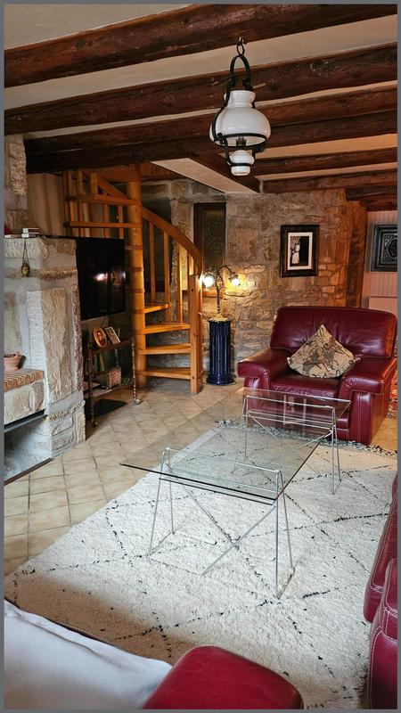 Maison - 225 m² - 7 pièces