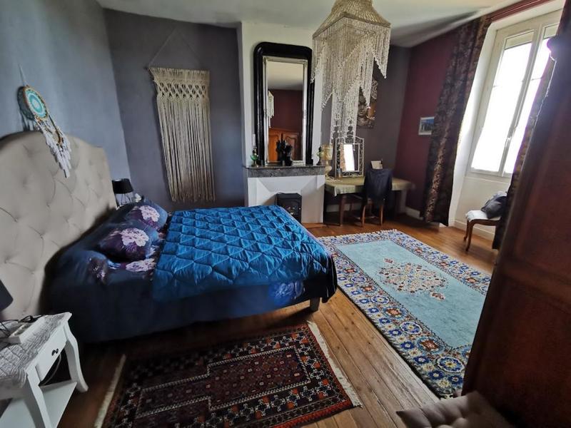 Maison - 320 m² - 7 pièces