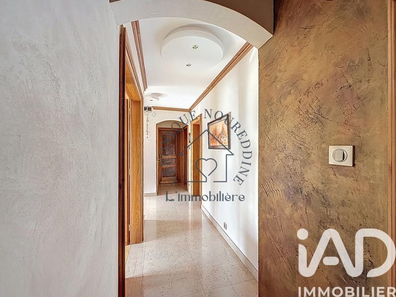 Maison - 187 m² - 8 pièces