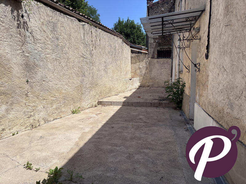 Appartement - 79 m² - 3 pièces