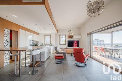 Appartement - 193 m² - 5 pièces