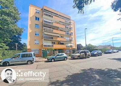 Appartement - 104 m² - 5 pièces