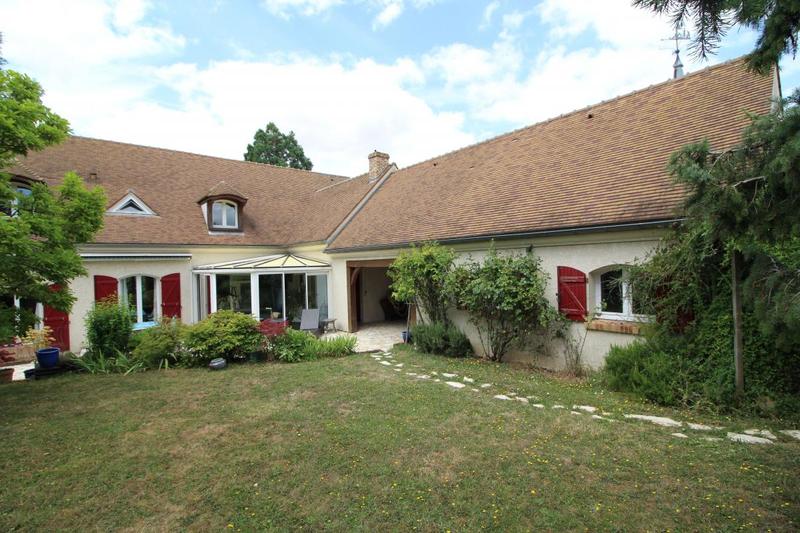 Villa - 250 m² - 6 pièces