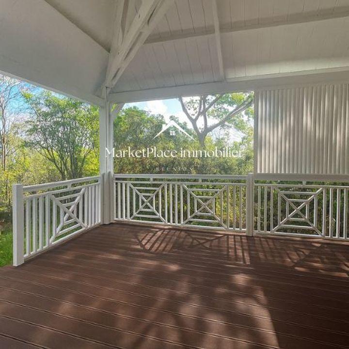 Villa - 180 m² - 7 pièces