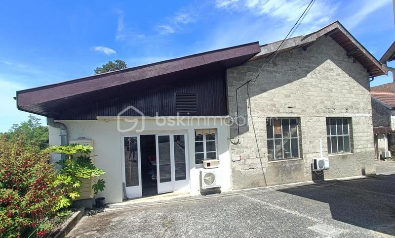 Maison - 288 m² - 12 pièces