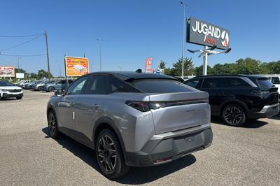 Peugeot 3008 New Hybrid 145 E-Dcs6 Gt