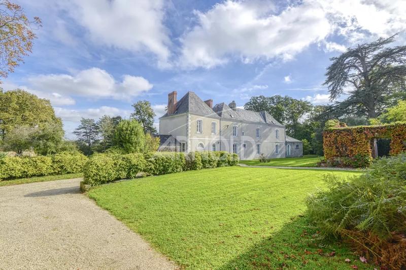 Manoir - 415 m² - 15 pièces