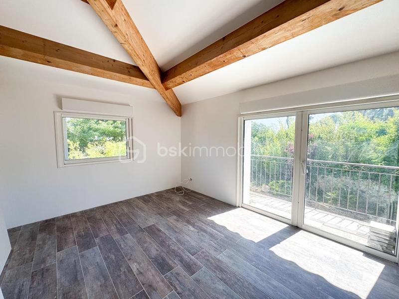 Villa - 167 m² - 6 pièces