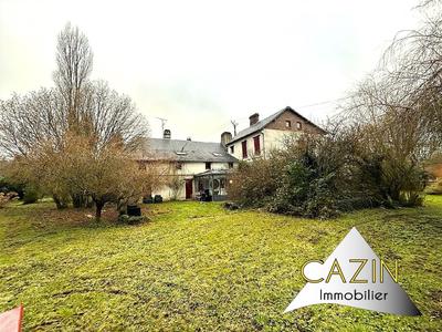 Maison - 418 m² - 10 pièces