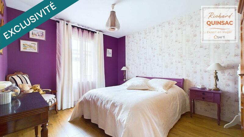 Maison - 208 m² - 9 pièces