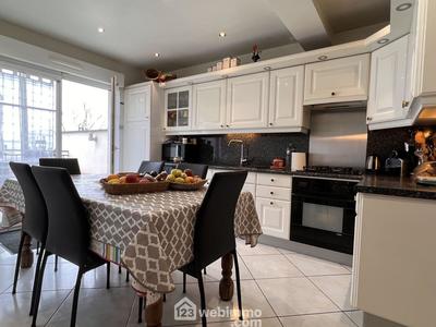 Maison de ville - 118 m² - 5 pièces