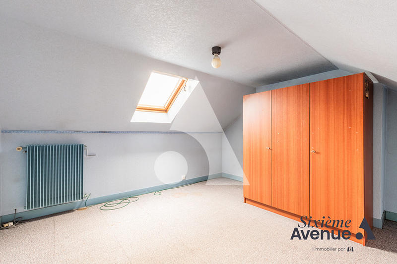 Maison - 92 m² - 5 pièces