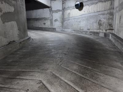 Parking / Garage - 12 m²