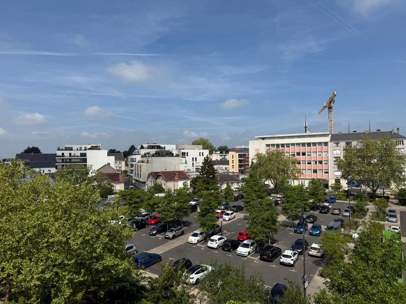 Appartement - 99 m² - 5 pièces