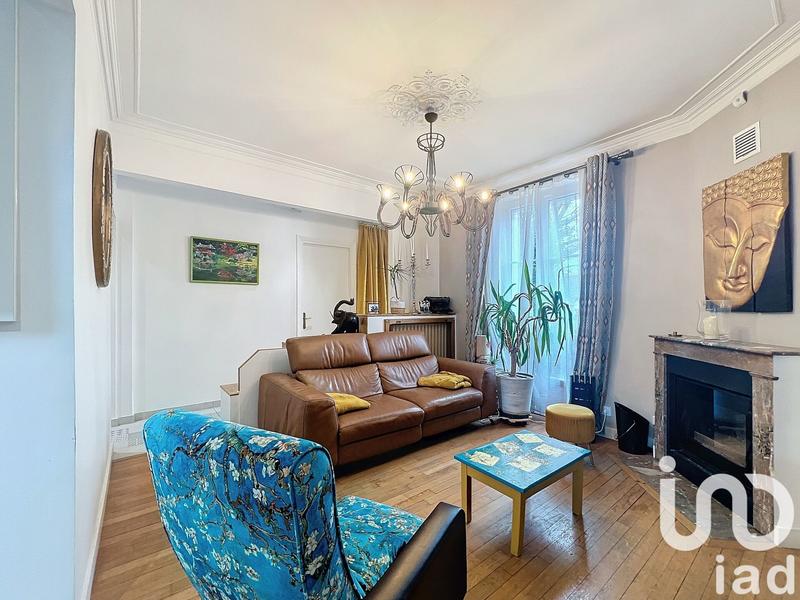 Maison - 180 m² - 7 pièces