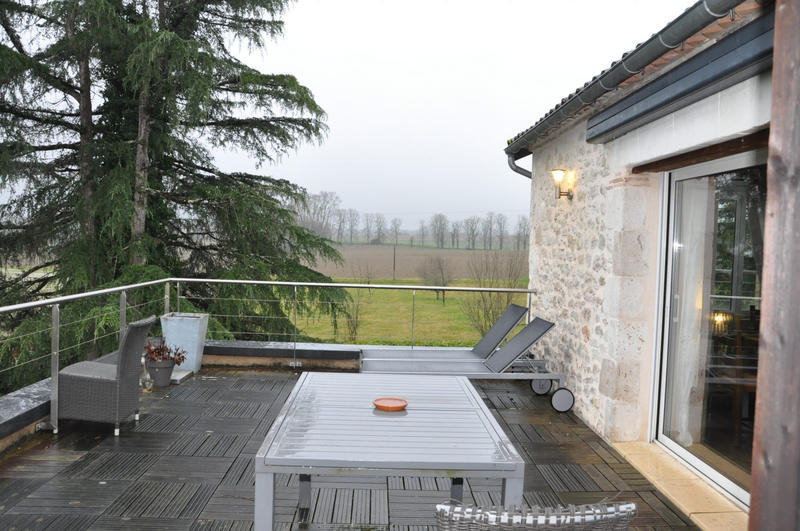 Maison contemporaine - 340 m² - 8 pièces