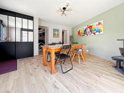 Maison - 83 m² - 5 pièces